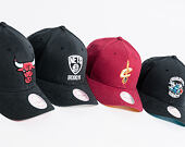 Kšiltovka Mitchell & Ness Flexfit 110 Flex-Snap Low Pro Cleveland Cavaliers Burgundy/Yellow Snapback