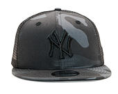 Kšiltovka New Era 9FIFTY Trucker New York Yankees Essential Marine Navy Camo/Black Snapback