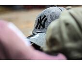 Kšiltovka New Era 9FORTY Engineered Plus New York Yankees Black / Black Strapback