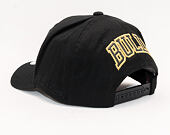 Kšiltovka Mitchell & Ness Chicago Bulls Bullion Black/Gold 110