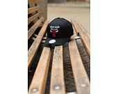 Kšiltovka Mitchell & Ness Chicago Bulls 537 Team Logo High Crown Black