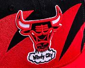 Kšiltovka Mitchell & Ness Sharktooth Snapback HWC Chicago Bulls Black / Red