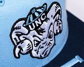 Kšiltovka Mitchell & Ness LOGO BILL SNAPBACK University Of North Carolina LIGHT BLUE/BLUE