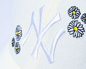 Dámská kšiltovka New Era 9FORTY Womens MLB Denim Daisy New York Yankees Stone / Optic White
