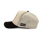 Kšiltovka Capslab - Looney Tunes Trucker - Bugs Bunny Line Art Suede Visor - Off White / Black