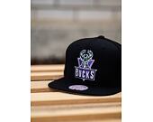 Kšiltovka Mitchell & Ness Milwaukee Bucks 6HSSS21HW051 WOOL SOLID Black