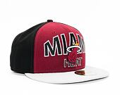 Kšiltovka New Era 59FIFTY Word Ark Miami Heat Team Color