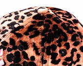 Dámská Kšiltovka New Era 9FORTY Womens MLB Leopard Velour New York Yankees Camel / Wild Rose Pink