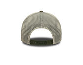 Kšiltovka New Era - Western Oval Patch Foam 9FORTY Trucker - Stone / Woodland Camo