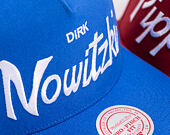 Kšiltovka Mitchell & Ness - Player Script Hwc - NBA - Dallas Mavericks - Dirk Nowitzki - Blue