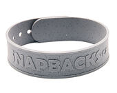 Náramek na ruku s nápisem Snapbacks.cz – Cement Print