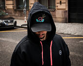 Kšiltovka Pink Dolphin Souvenir Satin Structured Black Snapback