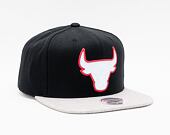 Kšiltovka Mitchell & Ness Chicago Bulls Black Heather Reflective Snapback