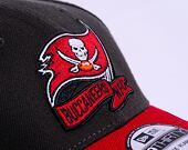 Kšiltovka New Era 39THIRTY NFL22 Sideline Tampa Bay Buccaneers