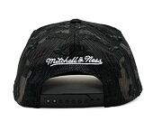 Kšiltovka NBA Monogram Trucker Boston Celtics Black