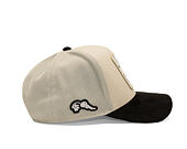 Kšiltovka Capslab - Looney Tunes Trucker - Bugs Bunny Line Art Suede Visor - Off White / Black