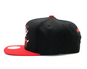 Kšiltovka Mitchell & Ness Cursive Script Logo Chicago Bulls Black/Red Snapback