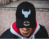 Kšiltovka New Era Transparent Logo Chicago Bulls 9FORTY Black Strapback