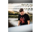 Triko New Era MLB Seasonal Team Logo Tee New York Yankees Black / Red