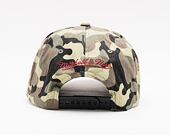 Kšiltovka Mitchell & Ness Chicago Bulls Woodland Desert Stretch Snapback Camo Woodland
