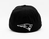 Kšiltovka New Era 39THIRTY NFL22 Sideline New England Patriots Black / White
