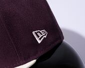 Kšiltovka New Era 59FIFTY MLB WS Sidepatch Trail Mix New York Yankees Plum / Chrome White