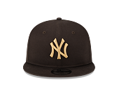 Kšiltovka New Era 9FIFTY MLB League Essential New York Yankees Dark Brown / Bronze