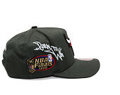 Kšiltovka Mitchell & Ness  - NBA Born To Win - Pro Pinch Snapback - Chicago Bulls - Grey