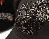 Kšiltovka Ed Hardy - Crawling Dragon Trapper - Grey