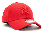 Kšiltovka New Era Diamond Era Essential New York Yankees Scarlet 39THIRTY Stretchfit