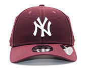 Kšiltovka New Era Diamond Era Essential New York Yankees 9FORTY Maroon/White Strapback