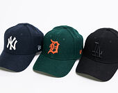 Kšiltovka New Era 9FORTY New York Yankees Winter Utility Melton Navy/White Clipback