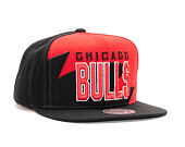 Kšiltovka Mitchell & Ness Chicago Bulls Shark Tooth Black/Red Snapback
