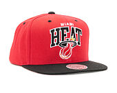 Kšiltovka Mitchell & Ness Team Arch 2 Tone Snapback Miami Heat Red / Black