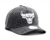 Kšiltovka Mitchell & Ness INTL850 Chicago Bulls Herringbone Reflective 110 Snapback