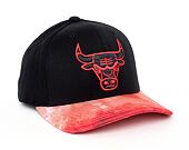 Kšiltovka Mitchell & Ness Chicago Bulls Tie Dye 110 Snapback Black / Red