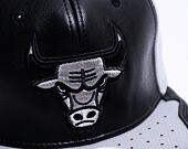Kšiltovka Mitchell & Ness - Day One Snapback - Chicago Bulls - Black-Grey