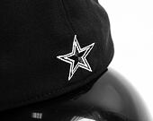 Kšiltovka New Era 39THIRTY NFL22 Sideline Dallas Cowboys Black / White