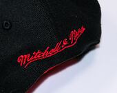Kšiltovka Mitchell & Ness SHREDDER STRETCH SNAPBACK HWC Chicago Bulls Red