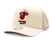 Kšiltovka Mitchell & Ness - Miami Heat - Evergreen Trucker Hwc - Off White