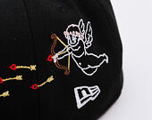 Kšiltovka New Era - Vday Scribble 59FIFTY - Black / White / Scarlet