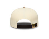 Kšiltovka New Era - Branded Suede Pre-Curved 9FIFTY - Cream / Deep Auburn