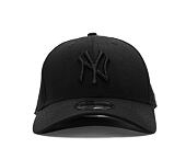 Kšiltovka New Era - MLB Essential 39THIRTY - NY Yankees - Black / Black