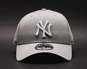 Kšiltovka New Era - MLB Essential 9FORTY - NY Yankees - Gray / White