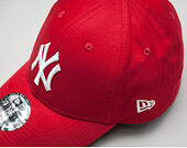 Kšiltovka New Era - MLB Essential 39THIRTY - NY Yankees - Scarlet