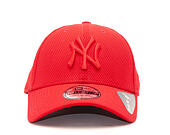 Kšiltovka New Era Diamond Era Essential New York Yankees Scarlet 39THIRTY Stretchfit