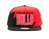Kšiltovka Mitchell & Ness Chicago Bulls Shark Tooth Black/Red Snapback