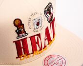 Kšiltovka Mitchell & Ness NBA Reframe Retro Snapback Hwc Miami Heat Off White