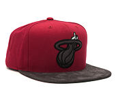 Kšiltovka Mitchell & Ness Dark Agent Miami Heat Red Snapback