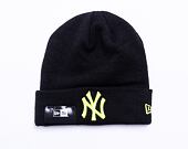 Kulich New Era MLB League Essential Cuff Knit New York Yankees  Black / BLG